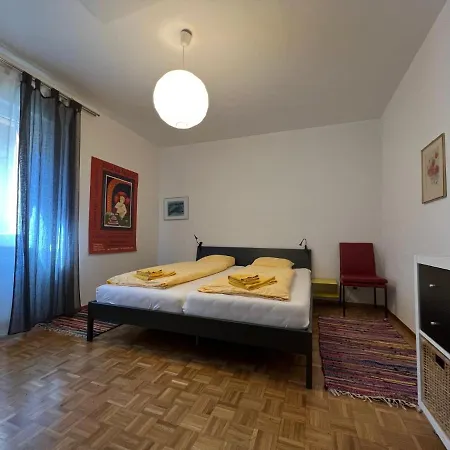 - Locarno: Miramonti Apt.5 Apartment Muralto